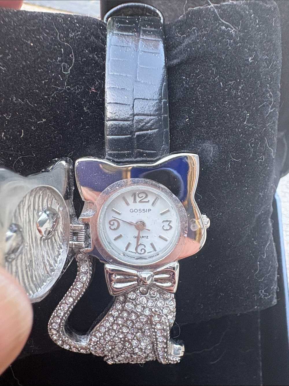 Gossip Watch Crystal Cat Charm Watch - Picture 3 of 6